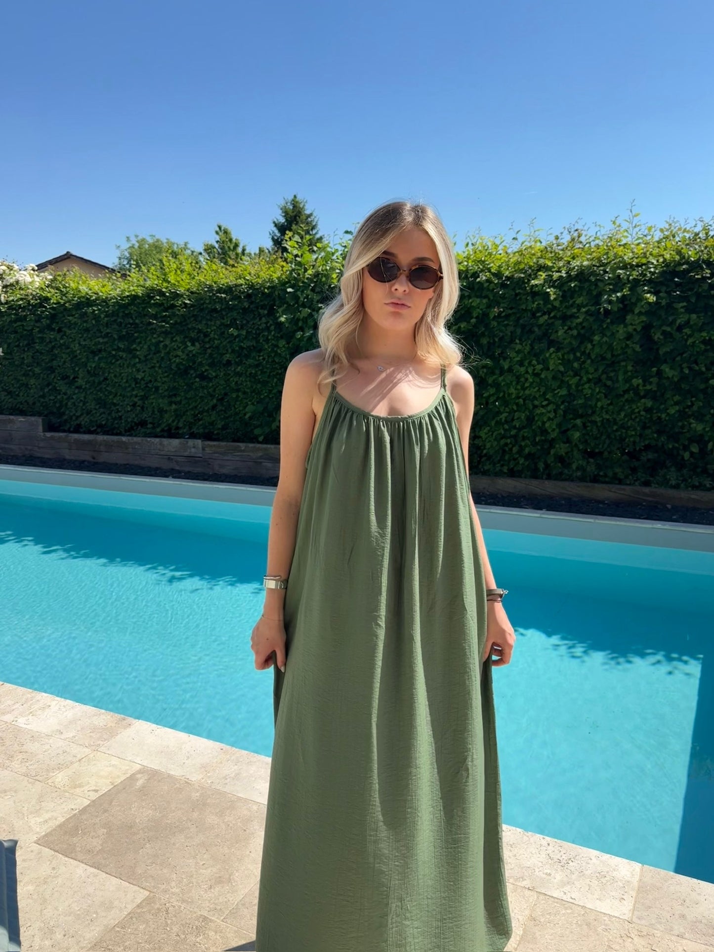 ROBE HANNA