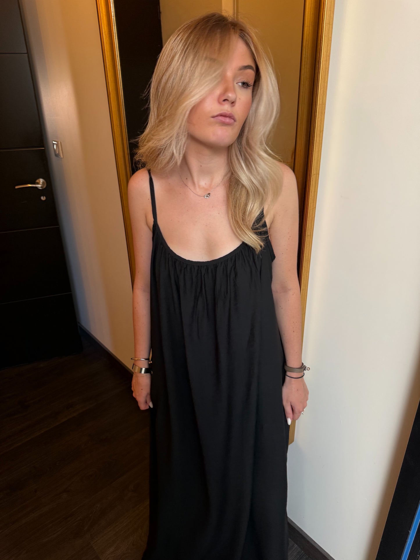 ROBE HANNA